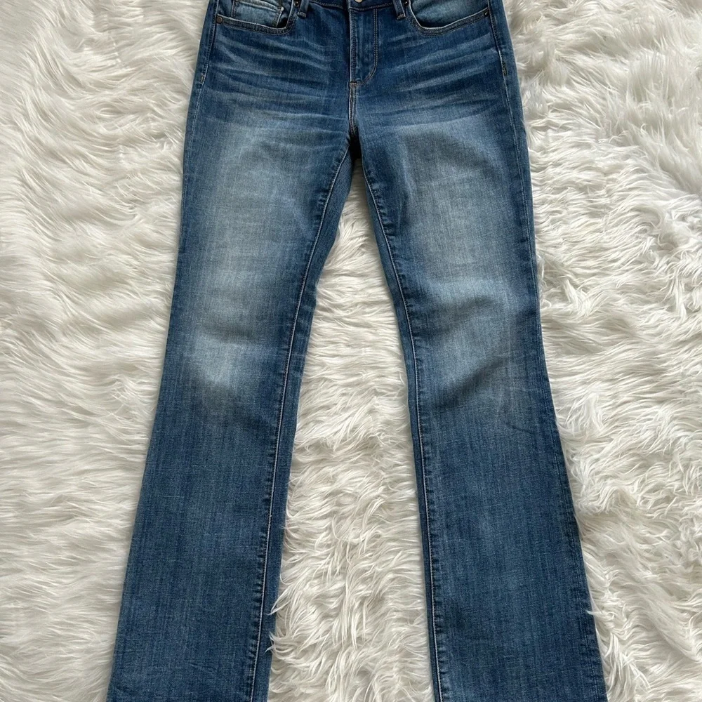 Driftwood Kelly Mid Rise Boot Cut Jeans - Picture 2 of 9